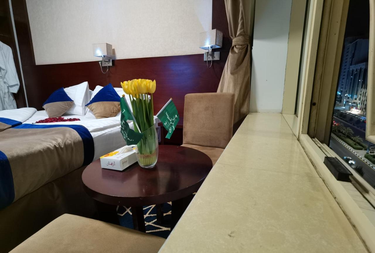 Wahat Al Refaa Hotel Мекка Экстерьер фото