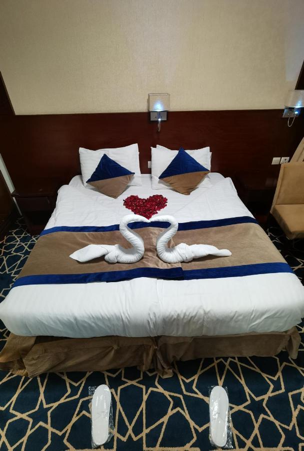 Wahat Al Refaa Hotel Мекка Экстерьер фото